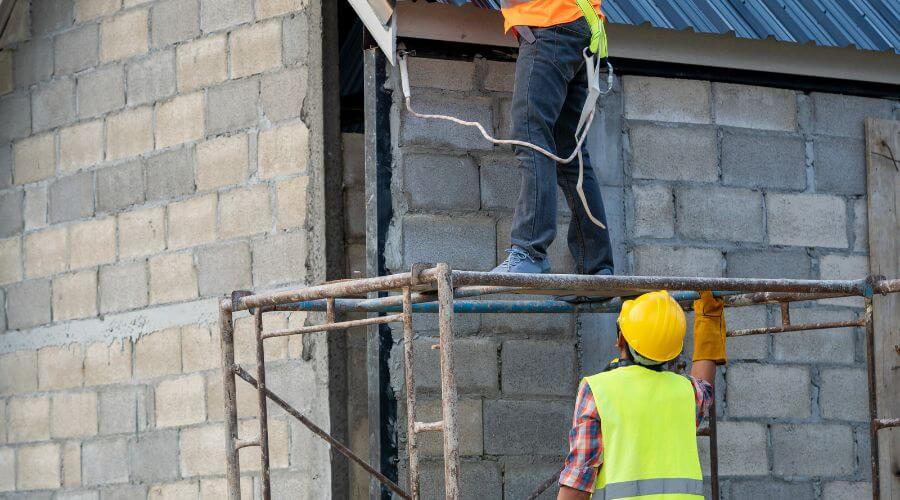 Professional gutter cleaning in Jackpot, NV